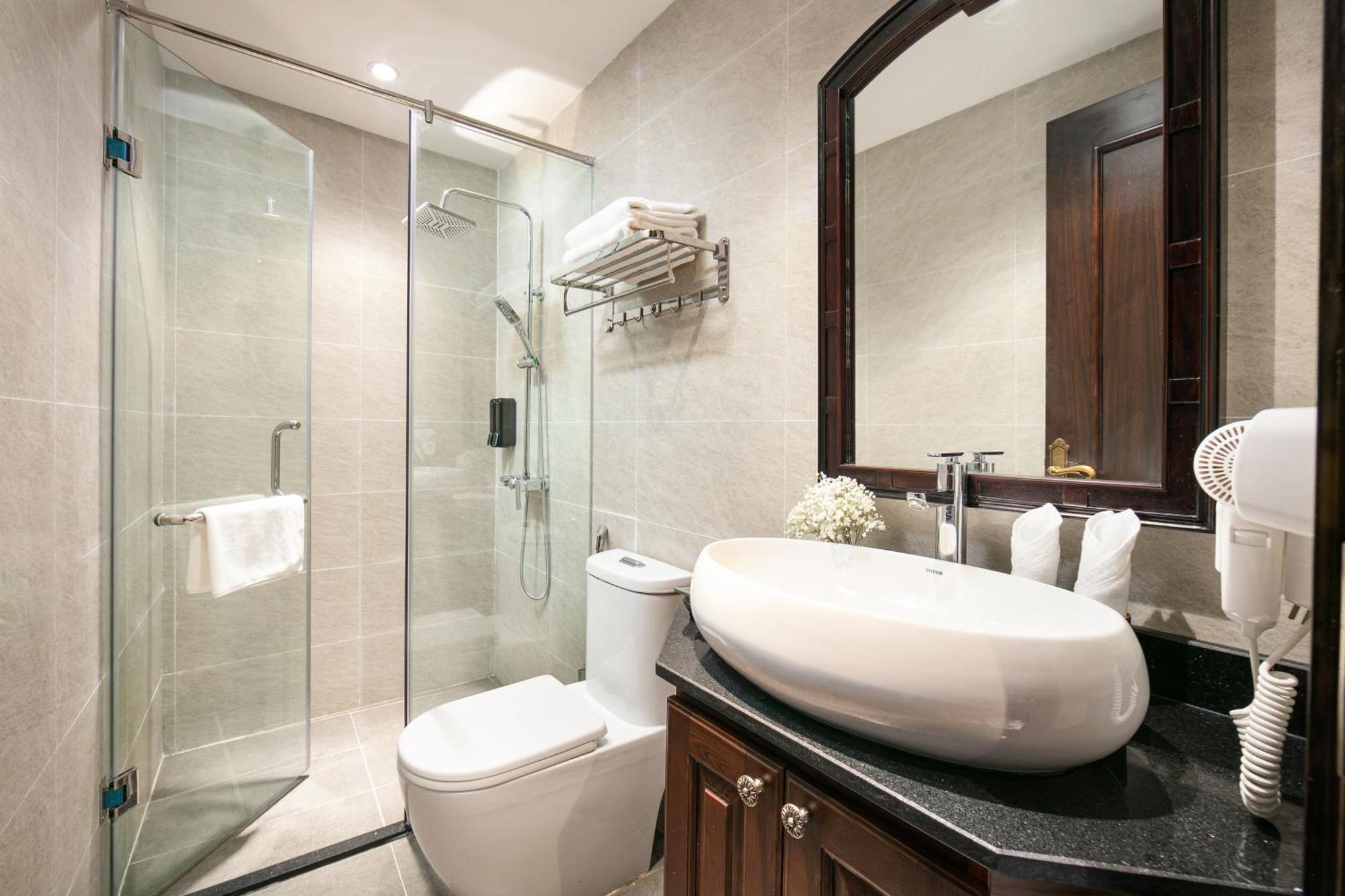 Salute Premium Hotel & Spa Hanoi Exterior foto