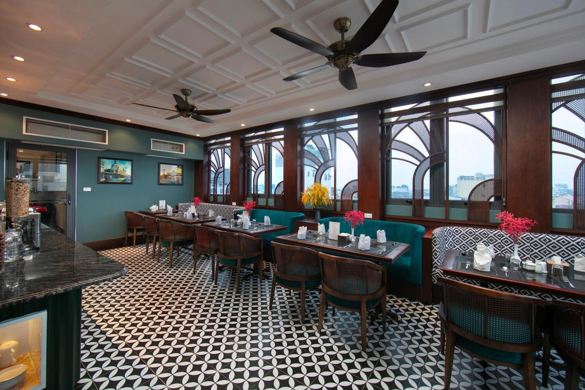 Salute Premium Hotel & Spa Hanoi Exterior foto