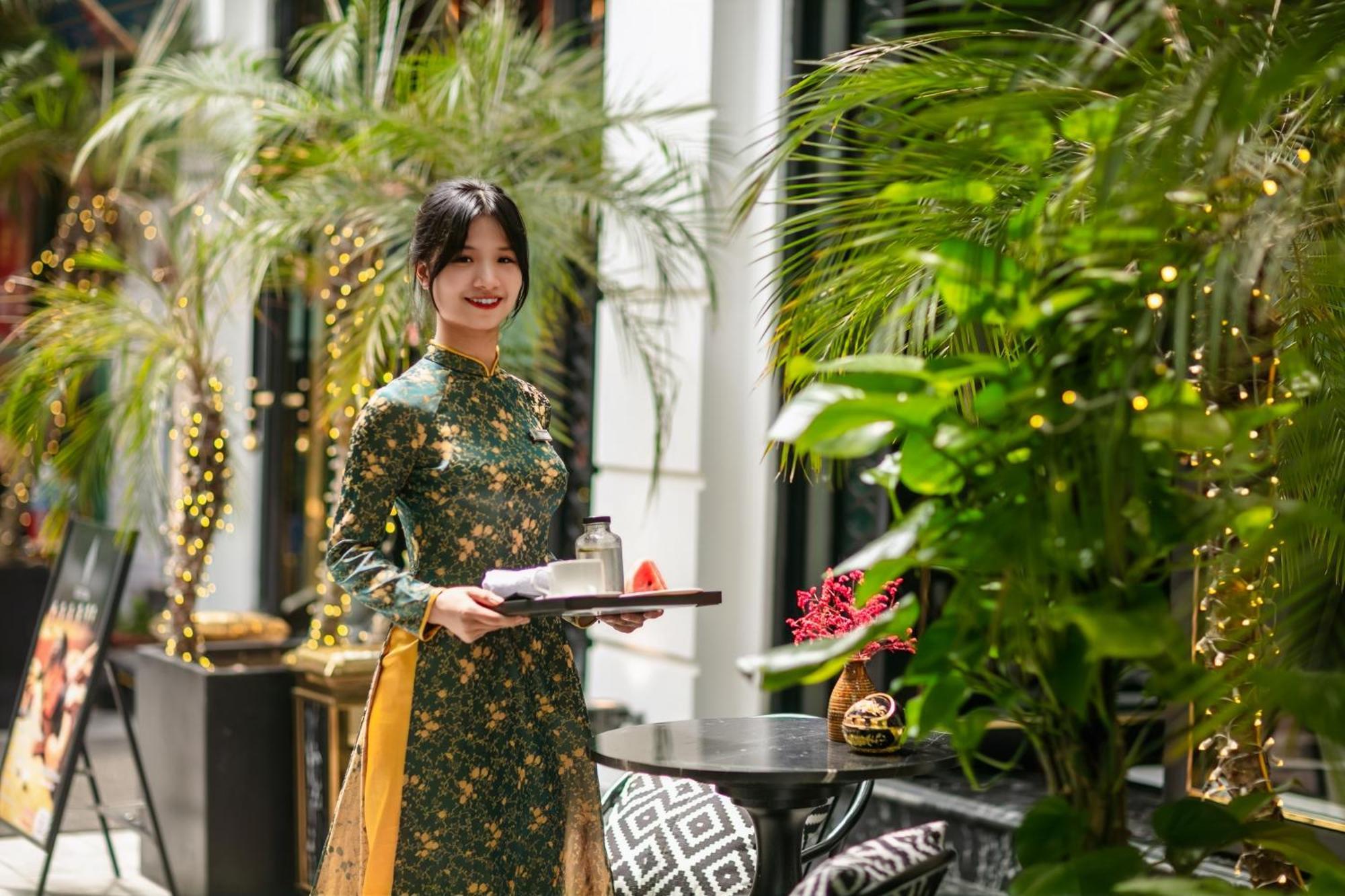 Salute Premium Hotel & Spa Hanoi Exterior foto